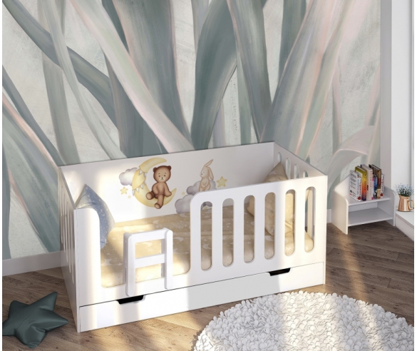 Кровать для детей Сказка ДС10 в белом цвете с рисунком Мишка