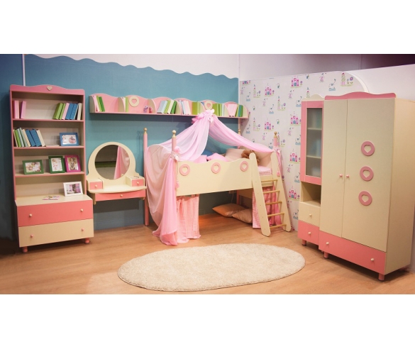 Детская кровать-машина Принцесса в Санкт-Петербурге купить по низкой цене